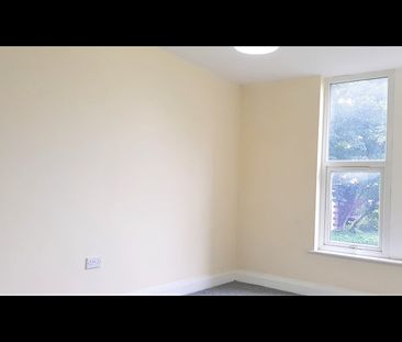 1 Bed Flat, Monk Bridge Road, LS6 - Photo 4