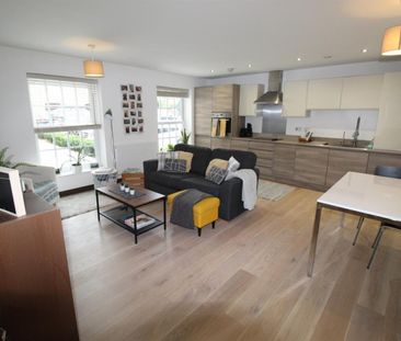 1 bedroom Flat To Let - Photo 3
