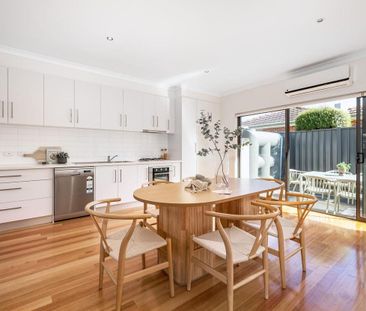 2/27 Surrey Street, Pascoe Vale VIC 3044 - Photo 1