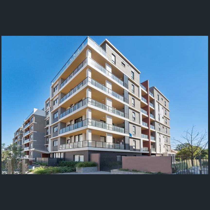 Smart, Sleek, & Effortlessly Chic 2 Bedroom Apartment. 0416 274 327 - Photo 1