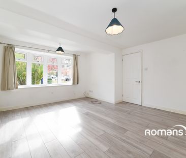 3 bedroom terraced to rent - Photo 4