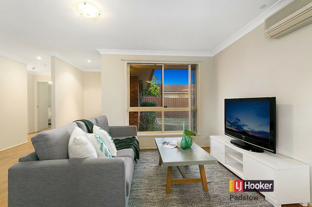 3 Bedroom Villa Peacefully Located in a Boutique Complex of Three! - Photo 1