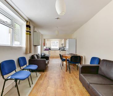 6 bedroom house to rent - Photo 1