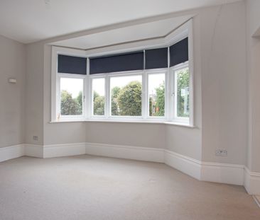 Monument Green, Weybridge, KT13 flat to rent - Photo 4