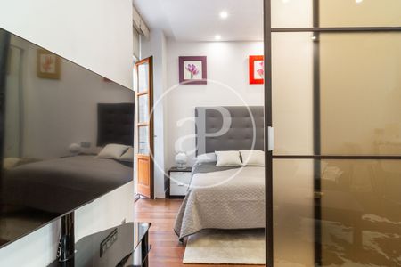 Flat for rent with Terrace in San Francesc (Valencia) - Photo 4