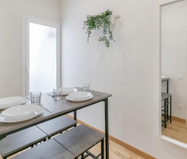 Carrer de Calàbria, Barcelona, Catalonia 08029 - Photo 1