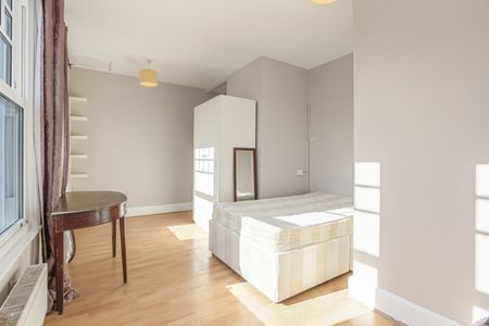 5 Bed Flat, London, SE5 - Photo 2