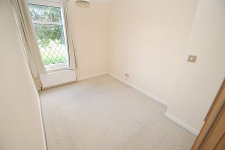 Cresswell Street, Barnsley, South Yorkshire, S75 2DL - Photo 4