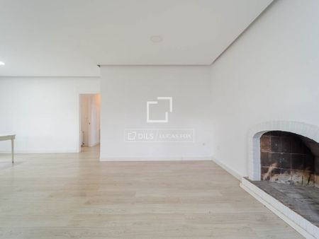 3 Bedroom house / villa for rent in La Eliana, Valencia - Photo 4