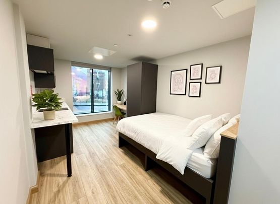 Studio to rent - Photo 1