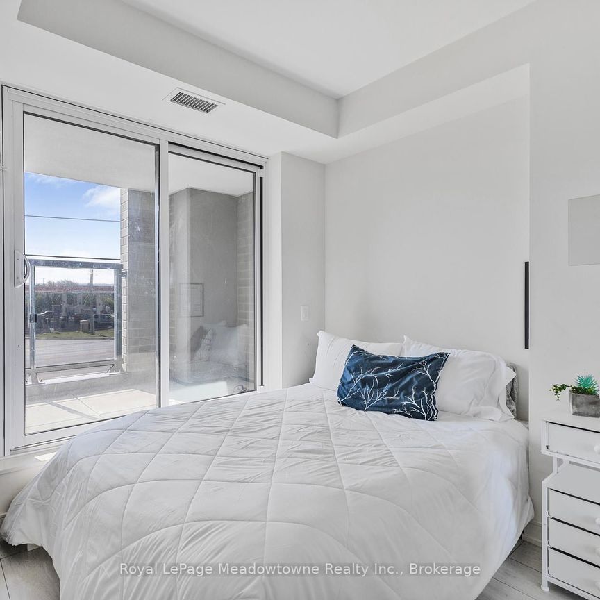 For Lease - 8010 Derry Road Unit# TH 107, Milton, Ontario - Photo 1