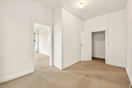 3-Bedroom Home with Terrace in Vibrant Location - Photo 2