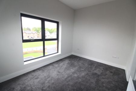 74 Loughshore Manor, BT379FD, Newtownabbey - Photo 2