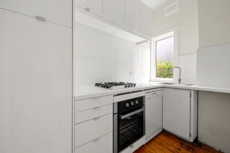 Coastal One-Bedroom with Stunning Beach Views - Photo 4