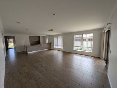 16 Murray Way, Wodonga VIC 3690 - House For Rent | Domain - Photo 3