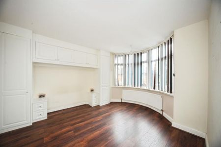 3 Bed Semi-Detached House, St Ethelbert Avenue, LU3 - Photo 5