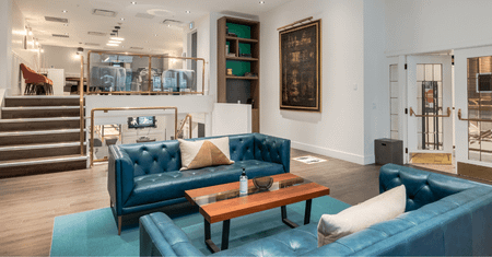 The International - Photo 2