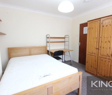 3 bedroom terraced house to rent - Photo 4