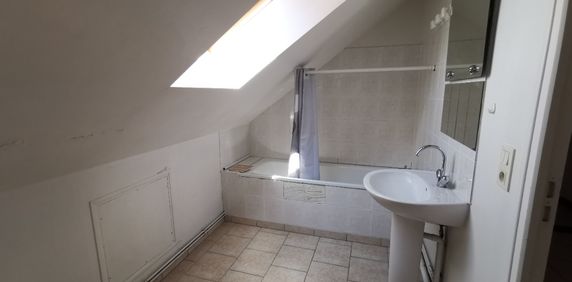 Location Appartement 3 pièces 62m² - Photo 2