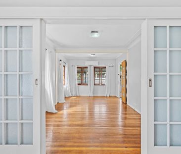 Cosy Character Cottage in the Heart of Coopers Plains - Photo 1