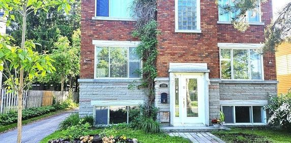 5 1/2 dans le Vrai Vieux-Longueuil - Photo 2