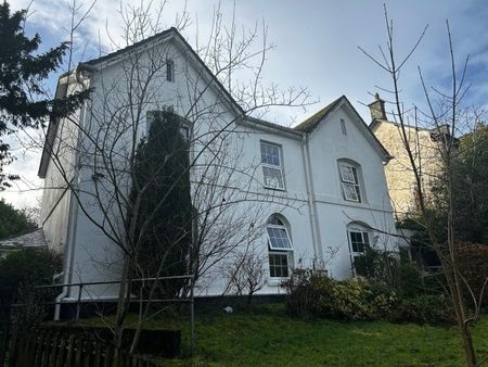 St Austell, St. Austell, PL25 - Photo 5