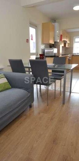 Basingstoke Road, Reading, Berkshire, RG2 - Photo 1