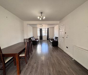 3 bedroom terraced house to rent - Photo 2