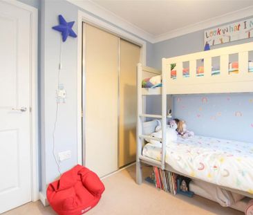 2 bedroom semi-detached house to rent - Photo 4