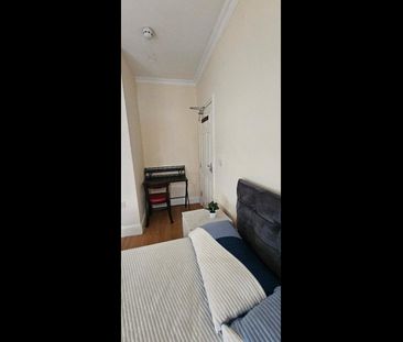 Studio Flat, Denmark Road, SE25 - Photo 3