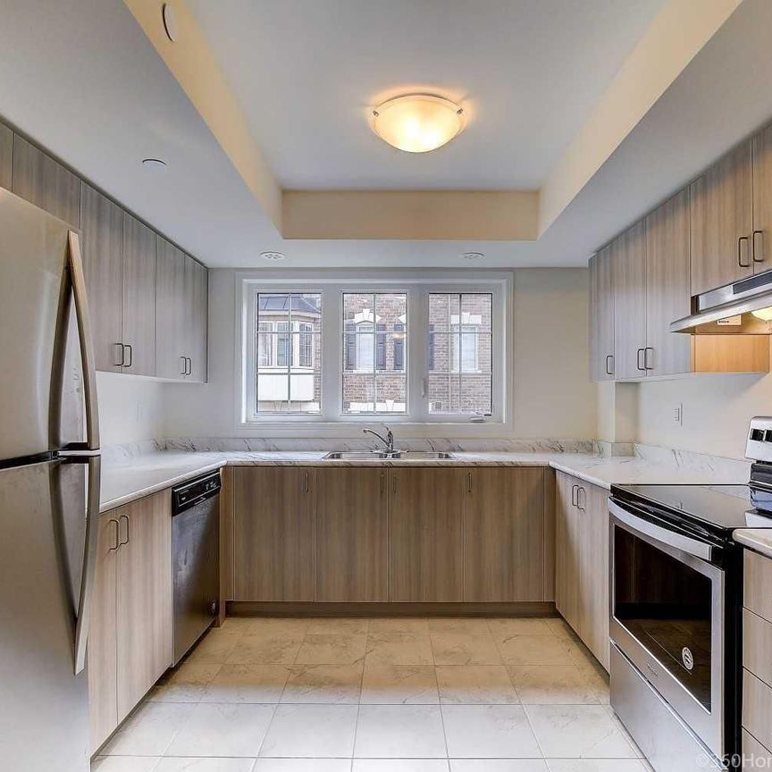 For Lease - 2698 Deputy Minister Path, Oshawa, Ontario - Photo 1