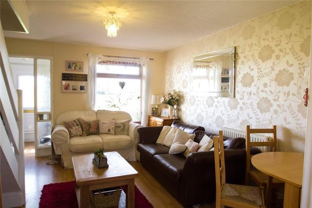 2 bedroom terraced house to rent - Photo 1