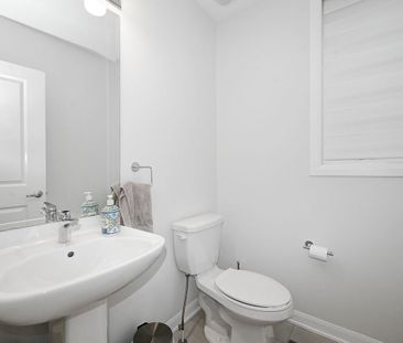 For Lease - 630 Hamsa Street, Barrhaven, Ontario - Photo 4