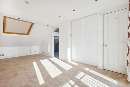 4 bedroom terraced house to rent - Photo 5