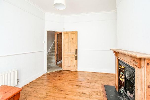 3 bedroom terraced house to rent - Photo 1