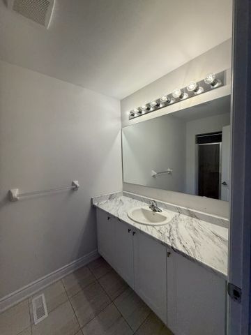 For Lease - 120 Tennant Circle, Vaughan, Ontario - Photo 2