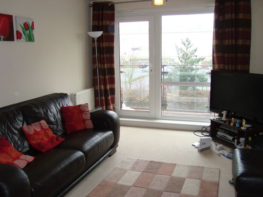 Two Bedroom Apartment for Rent in Hatfield - Photo 1