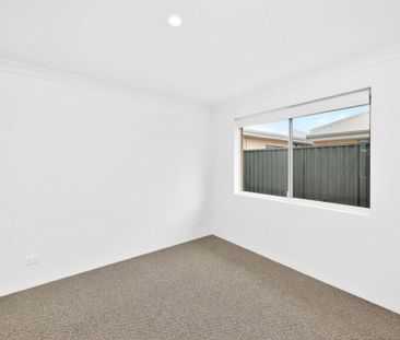 Gorgeous new home with Park view - Photo 2