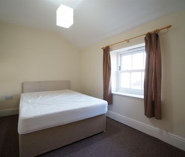 57 Garth Road - Photo 3