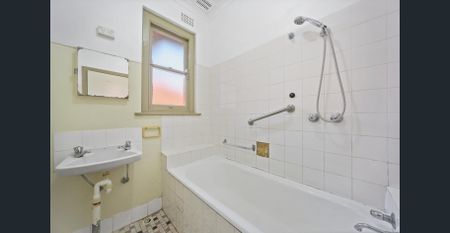 Charming 3-Bedroom Home in Campsie - Photo 3