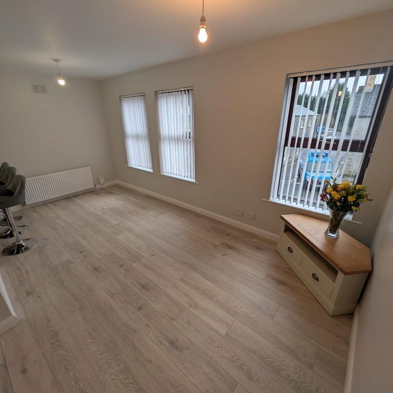 Flat 2, 29 New Street, Randalstown, BT41 3AF - Photo 1