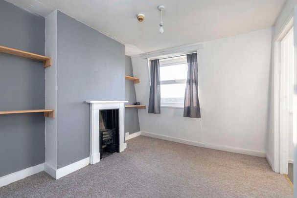 Suffolk Square, Cheltenham, GL50 - Photo 1