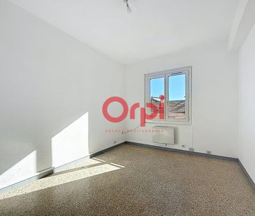 Location Appartement 2 pièces 57m² FREJUS 83600 - Photo 3