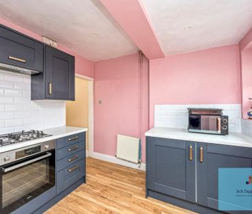 2 bedroom property to rent - Photo 1