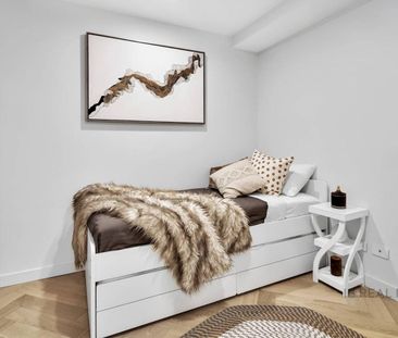 1901/115 Bathurst Street, Sydney, NSW 2000 - Photo 2