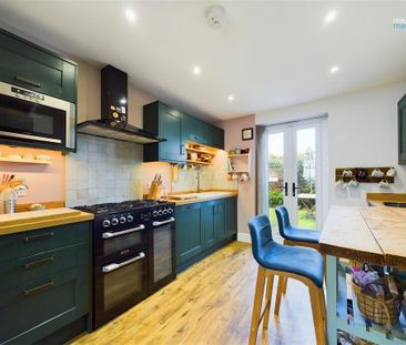 4 bedroom terraced house to rent - Photo 4