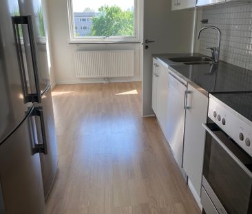 Valhallagatan 42 - Foto 1