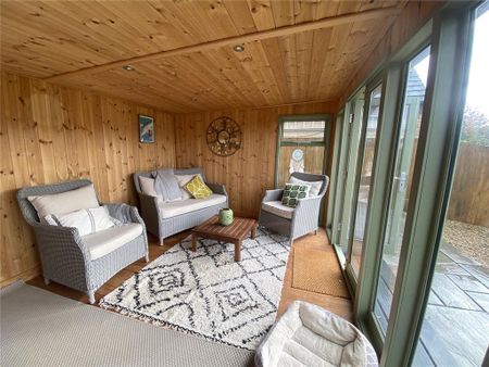 3 bedroom terraced house to rent - Photo 2