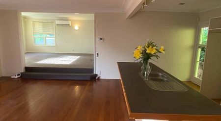 Fabulous home in dual Westlake zone - Photo 5