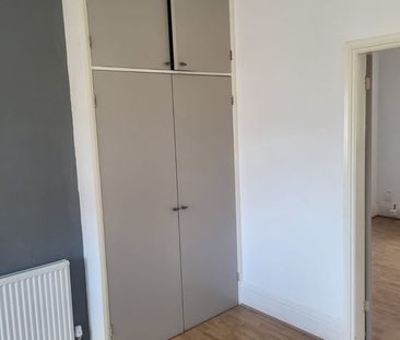 1 Bed Flat, Chester Road, B73 - Photo 2
